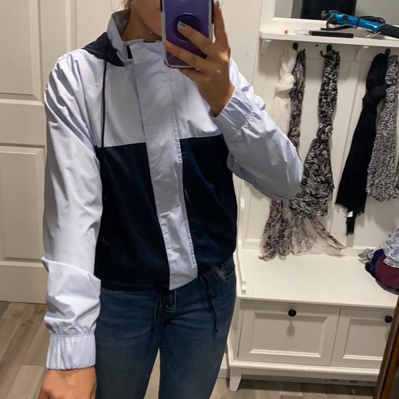 Hollister jacket/windbreaker - Picture 4 of 5